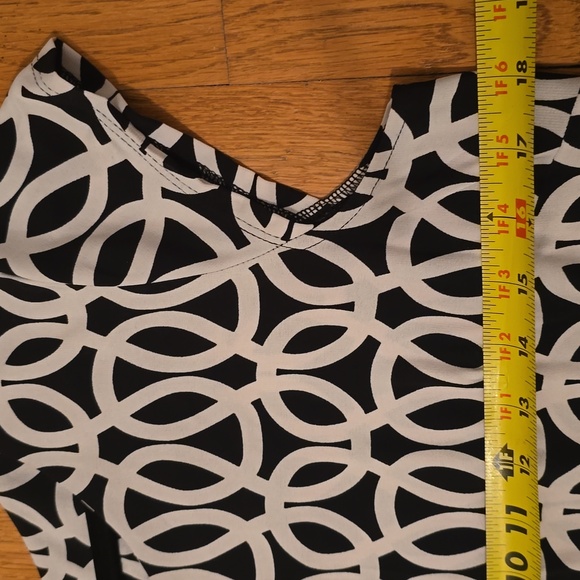 LIZ CLAIBORNE WOMENS BLACK  WHITE SYMMETRICAL SMALL CAP SLEEVES DRESSSIZE LARGE - Picture 7 of 13